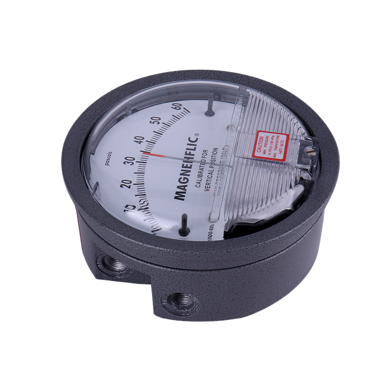 Side view of QDB128 differential pressure gauge for clean rooms