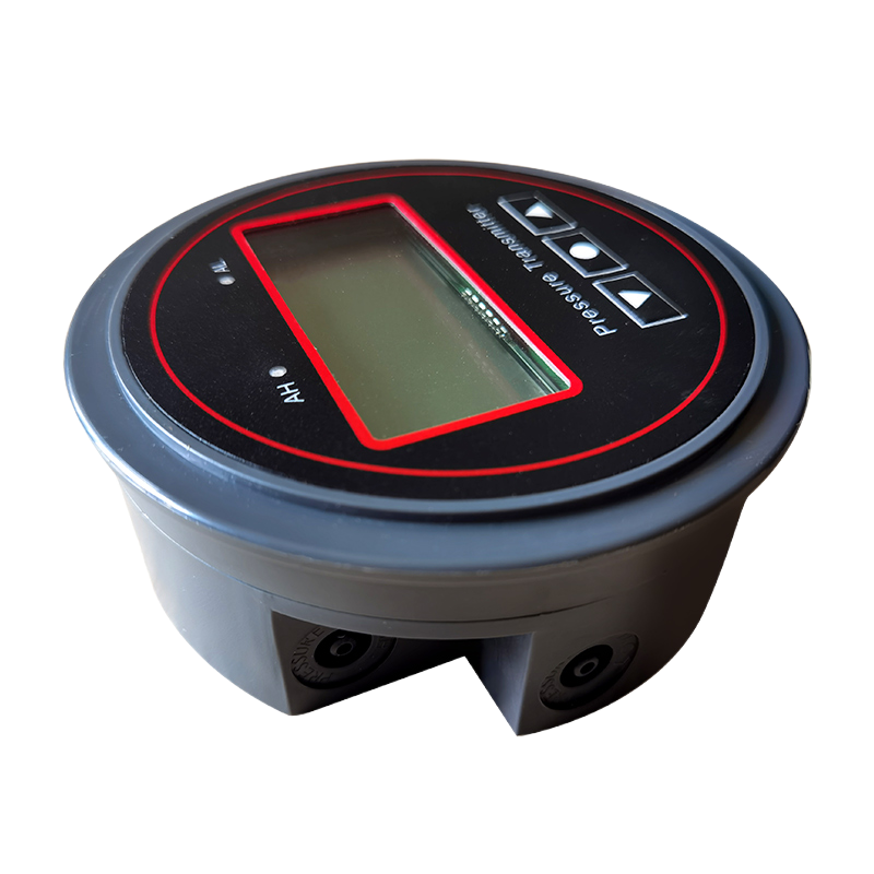 Side view of QDB138 cleanroom pressure gauge with compact design