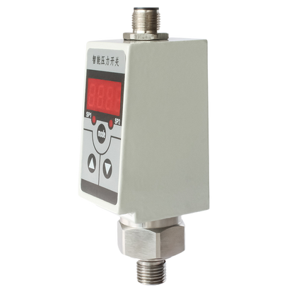 QYK102 intelligent digital pressure switch with LED display and relay output.
